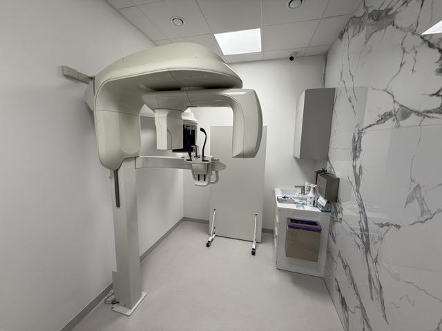 Pracownia RTG z aparatem do tomografii CBCT i zdjęć pantomograficznych